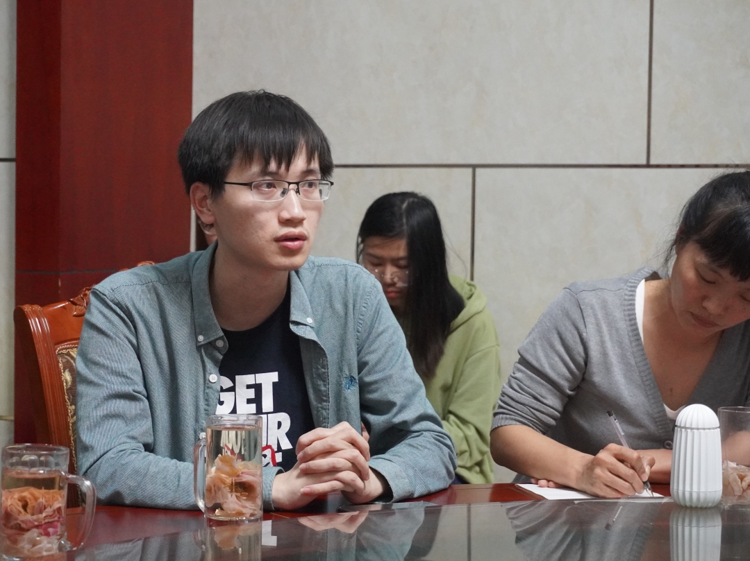 李梦岩老师4.jpg 李梦岩老师4.jpg